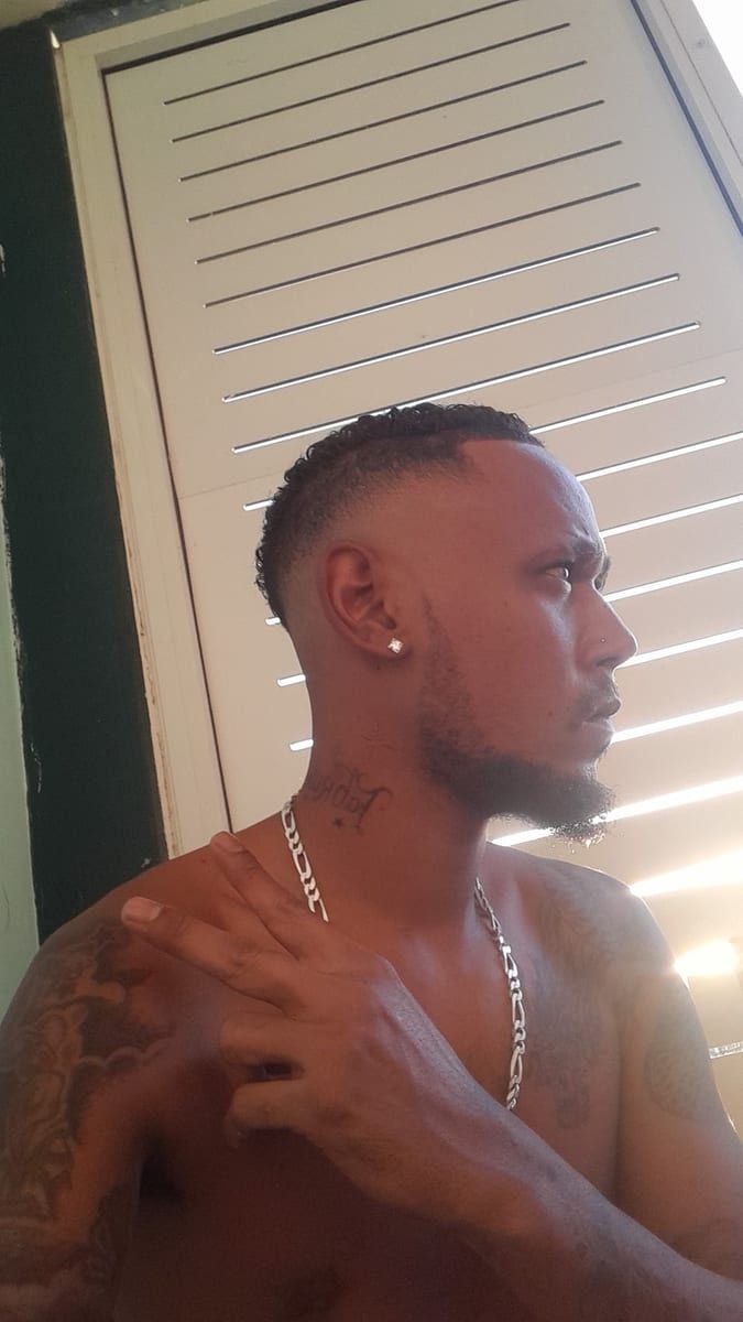 Profil de Mahrez, 30 ans, Gay trip à Brigue (Valais)