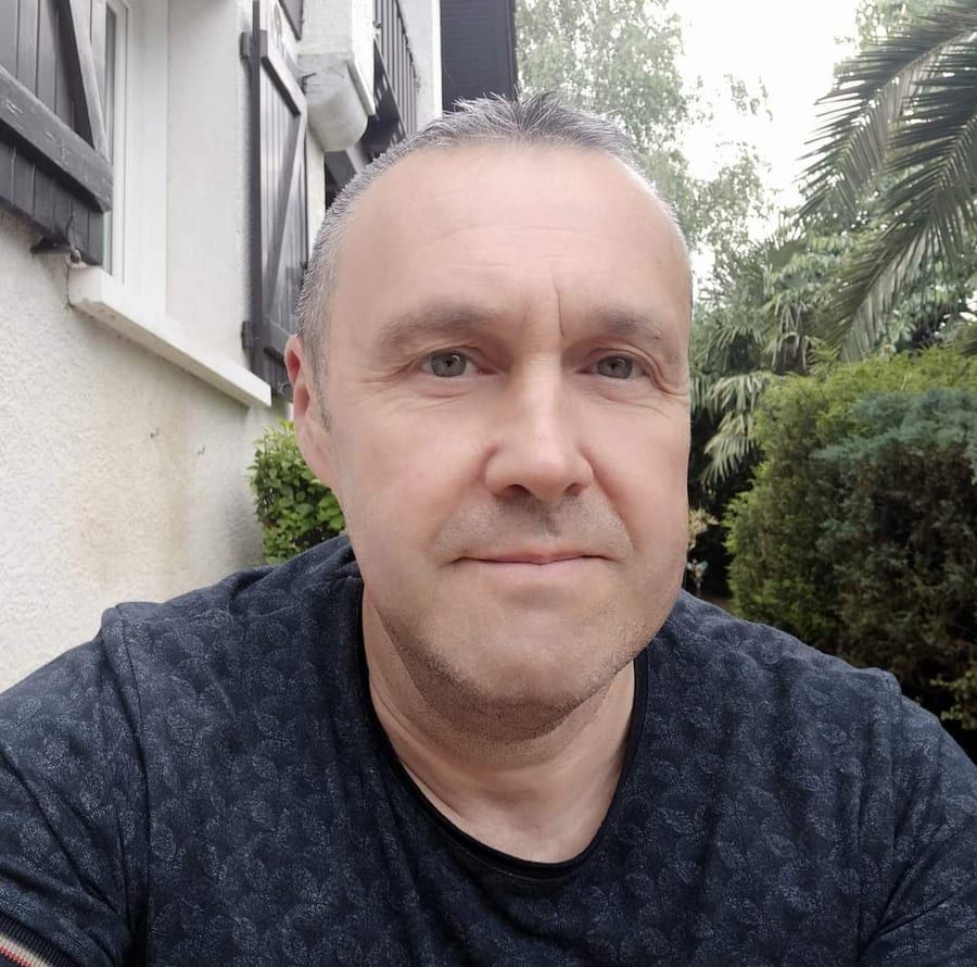 Profil de Ervan, 30 ans, Gay trip à Assens (Vaud)