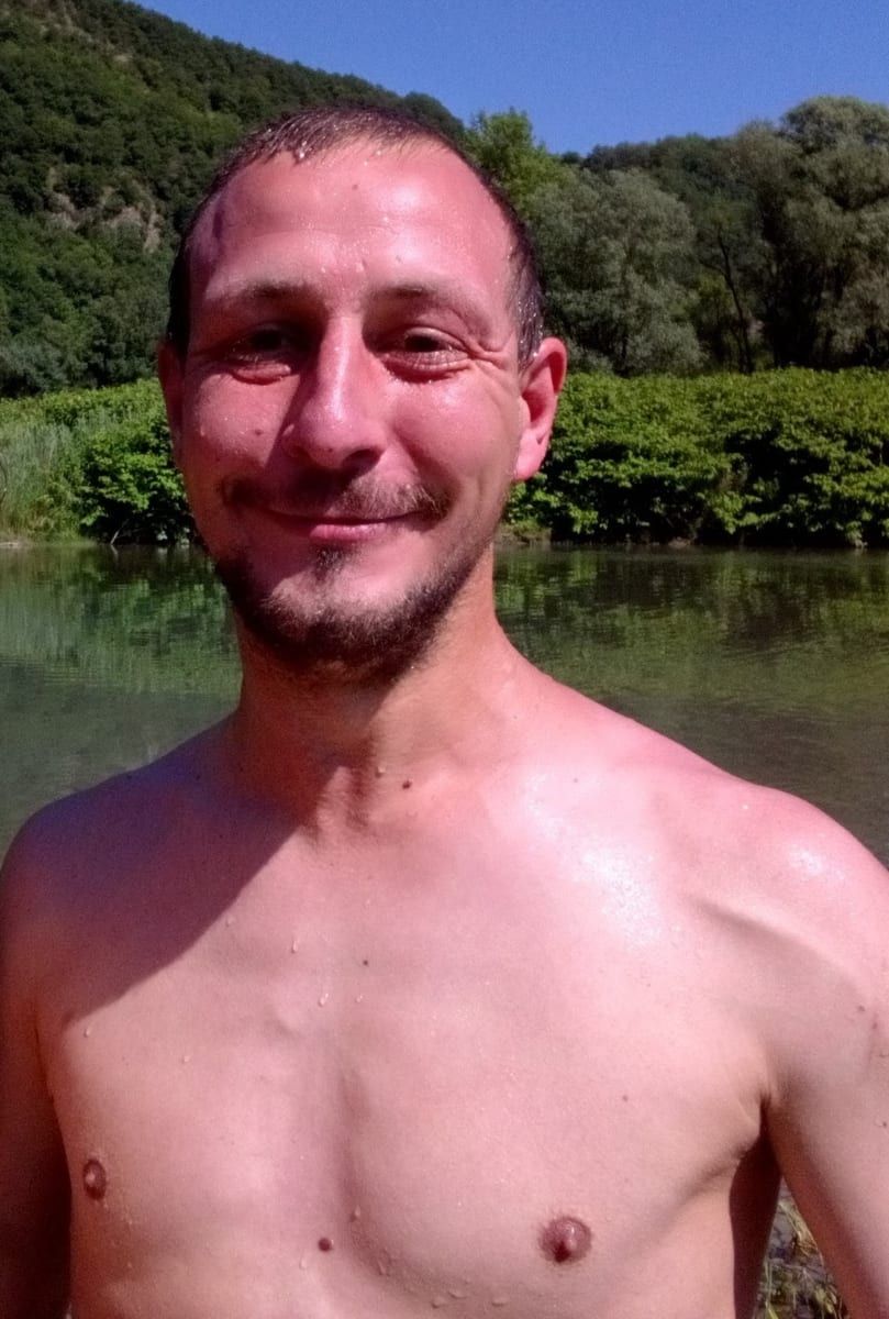 Profil de Fayez, 34 ans, Gay trip à Naters (Valais)