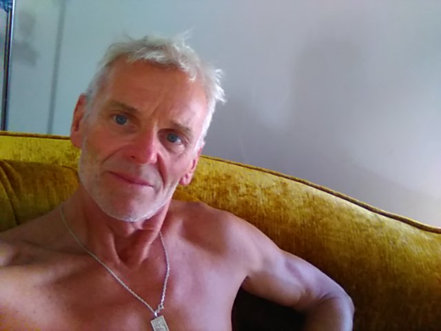 Profil de Acil, 35 ans, Gay trip à Oppens (Vaud)