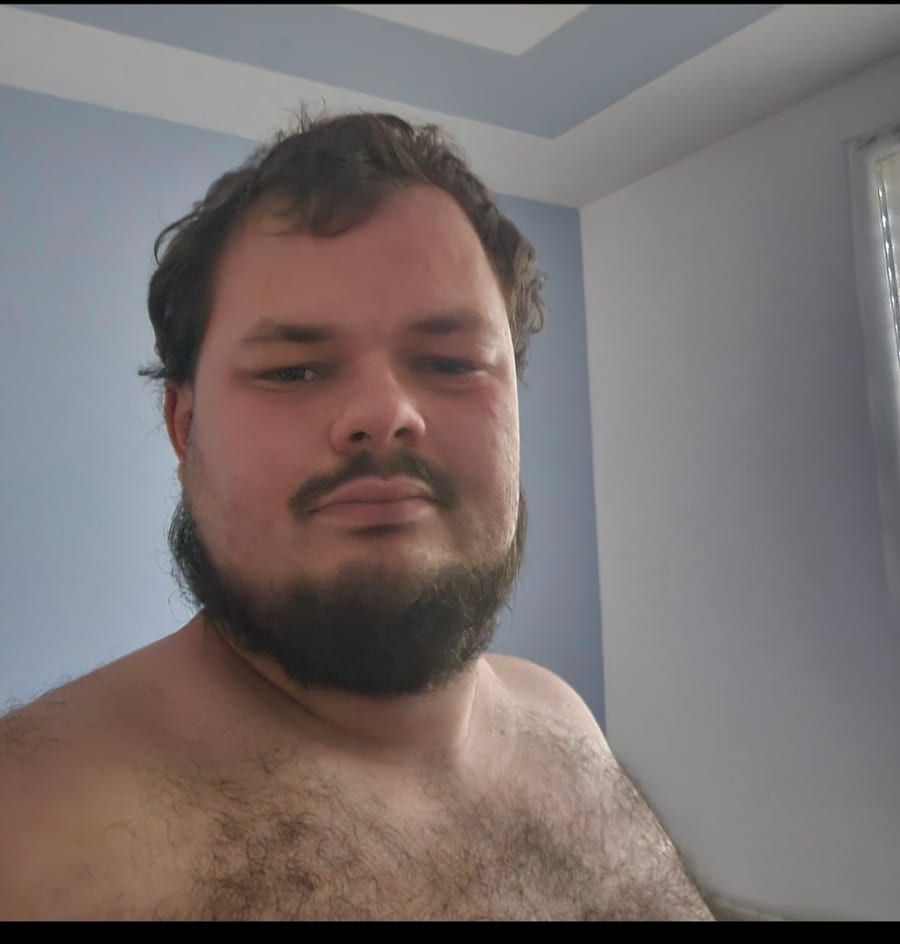 Profil de Elyasse, 25 ans, Gay trip à Samedan (Grisons)
