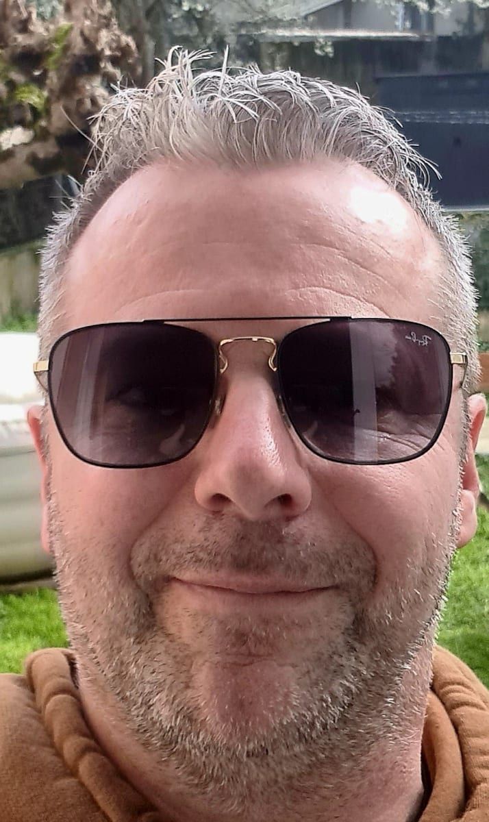 Profil de Zamir, 44 ans, Gay trip à Lax (Valais)