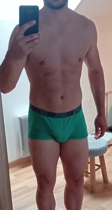 Profil de Doryan, 32 ans, Gay trip à Trimmis (Grisons)