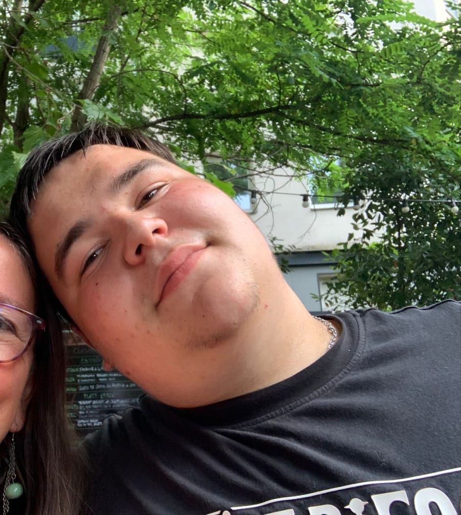 Profil de Sulivan, 29 ans, Gay trip à Euseigne (Valais)