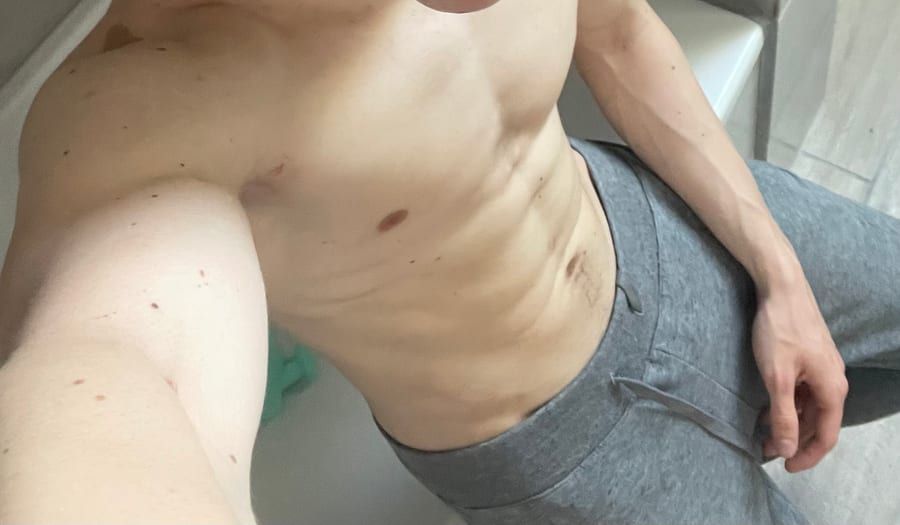 Anaël - Gay trip à Peney-le-Jorat Profil de Anaël, 40 ans, Gay trip à Peney-le-Jorat (Vaud)