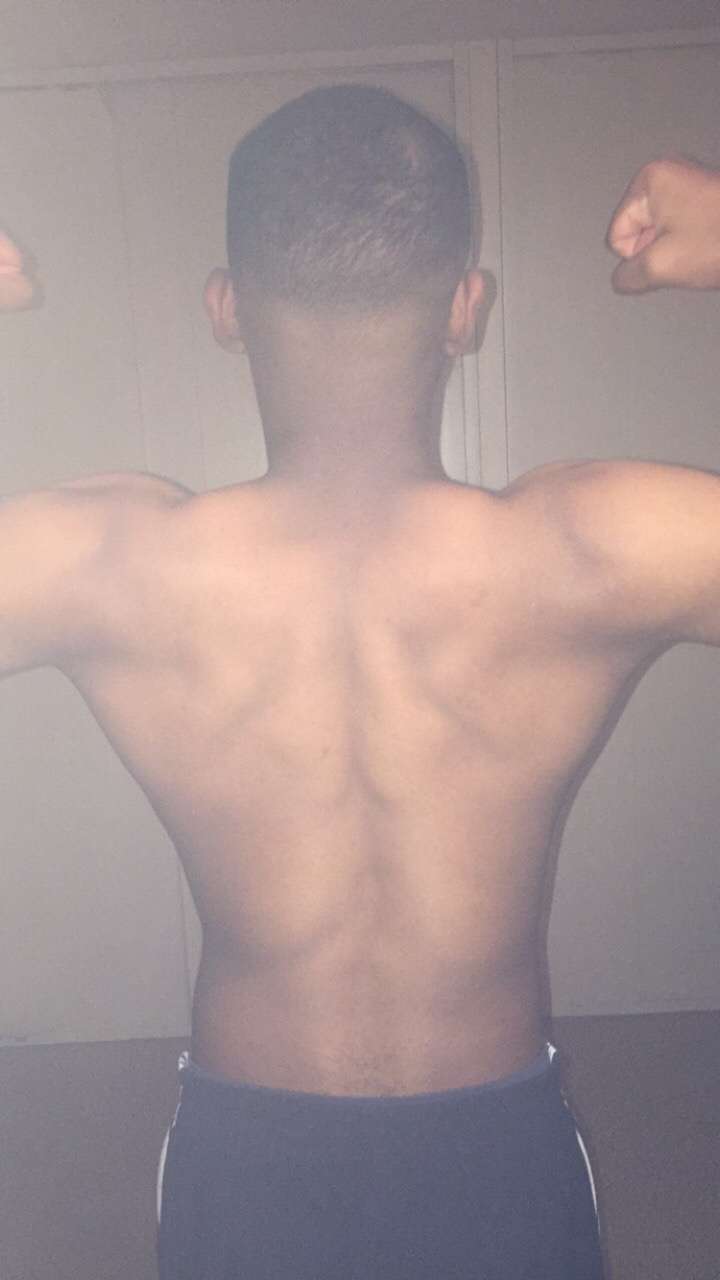 Profil de Mostefa, 25 ans, Gay trip à Gelfingen (Lucerne)