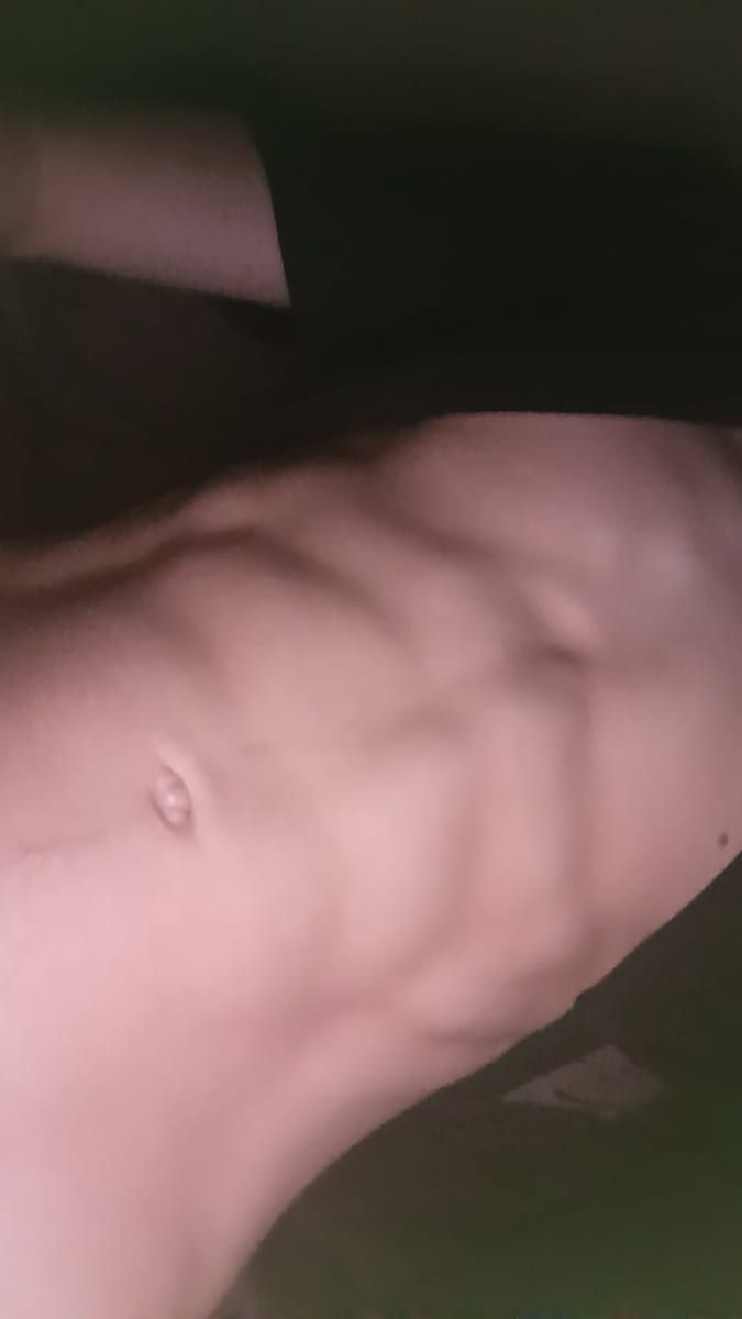 Profil de Tarek, 26 ans, Gay trip à Viano (Grisons)