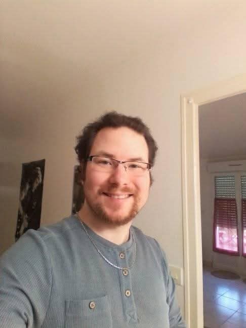 Profil de Mohamed-karim, 27 ans, Gay trip à Tartar (Grisons)