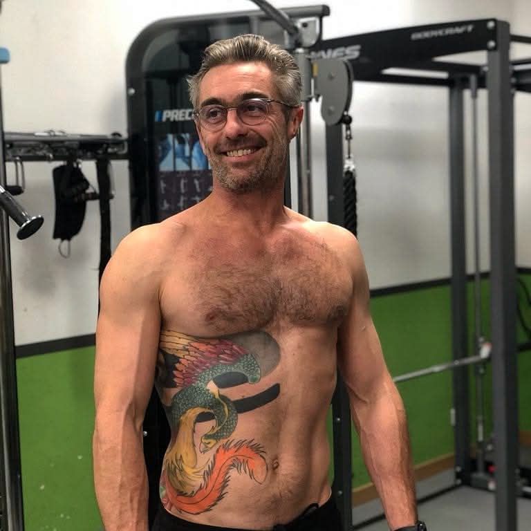 Profil de Nilton, 25 ans, Gay trip à Urmein (Grisons)