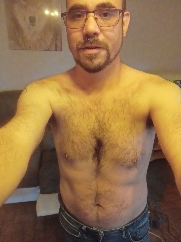 Riwane - Gay trip à Schliern b. Köniz Profil de Riwane, 42 ans, Gay trip à Schliern b. Köniz (Berne)