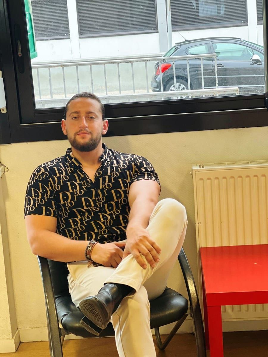 Profil de Valérien, 41 ans, Gay trip à Viège (Valais)