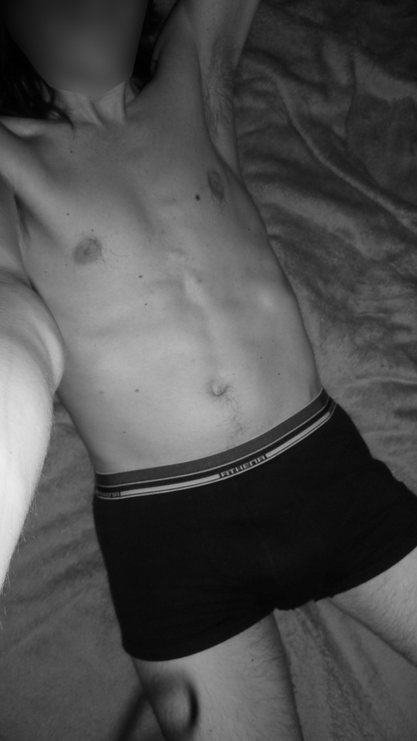 Profil de Helmi, 32 ans, Gay trip à Blitzingen (Valais)