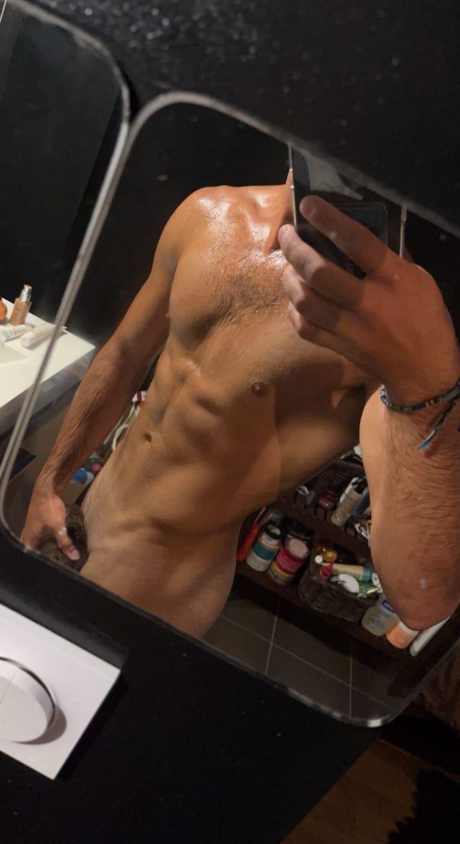 Profil de Zainoudine, 28 ans, Gay trip à Ayer (Valais)