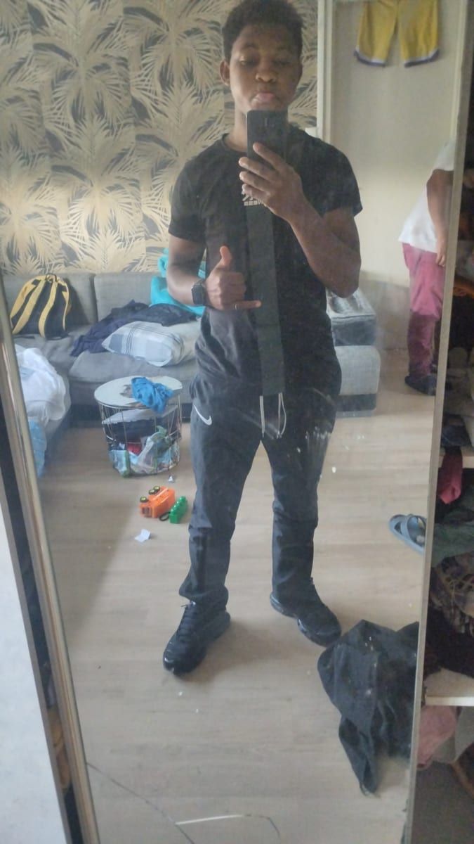 Inza - Gay trip à Altenrhein Profil de Inza, 31 ans, Gay trip à Altenrhein (Saint-Gall)