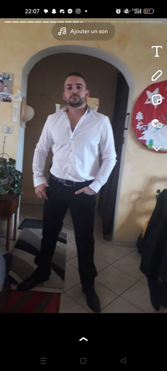 Profil de Mamoun, 25 ans, Gay trip à Rubigen (Berne)