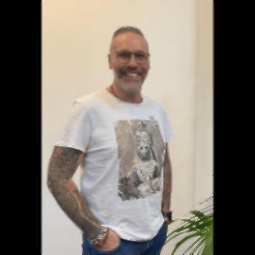 Profil de Dewi, 31 ans, Gay trip à St-Cergue (Vaud)