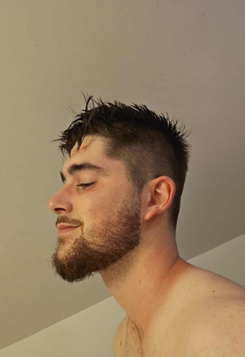 Profil de Younese, 38 ans, Gay trip à Seftigen (Berne)