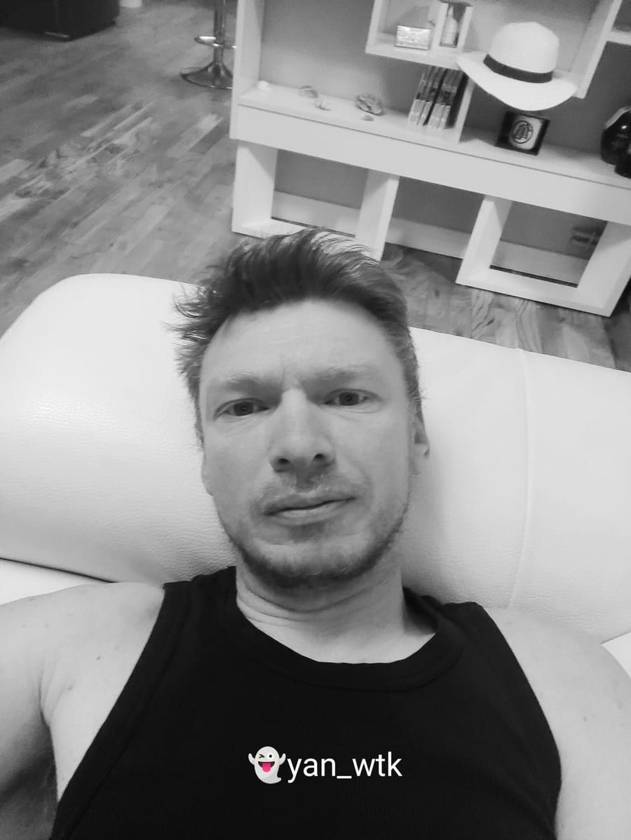 Profil de Riza, 23 ans, Gay trip à Bôle (Neuchâtel)
