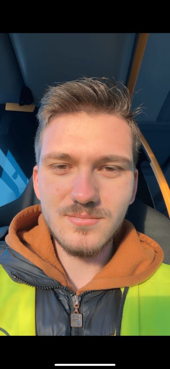 Profil de Henri-georges, 28 ans, Gay trip à Greppen (Lucerne)
