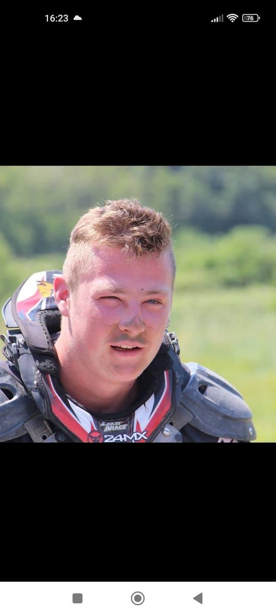 Profil de Loen, 27 ans, Gay trip à Campascio (Grisons)