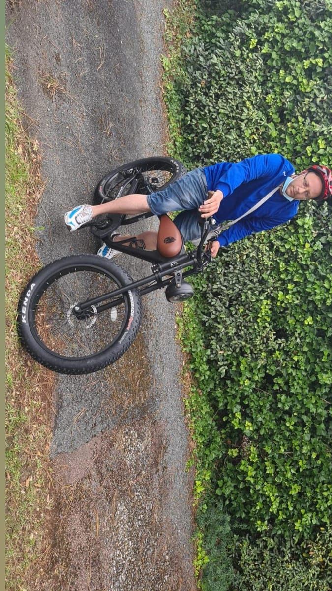 Profil de Alek, 22 ans, Gay trip à Retschwil (Lucerne)