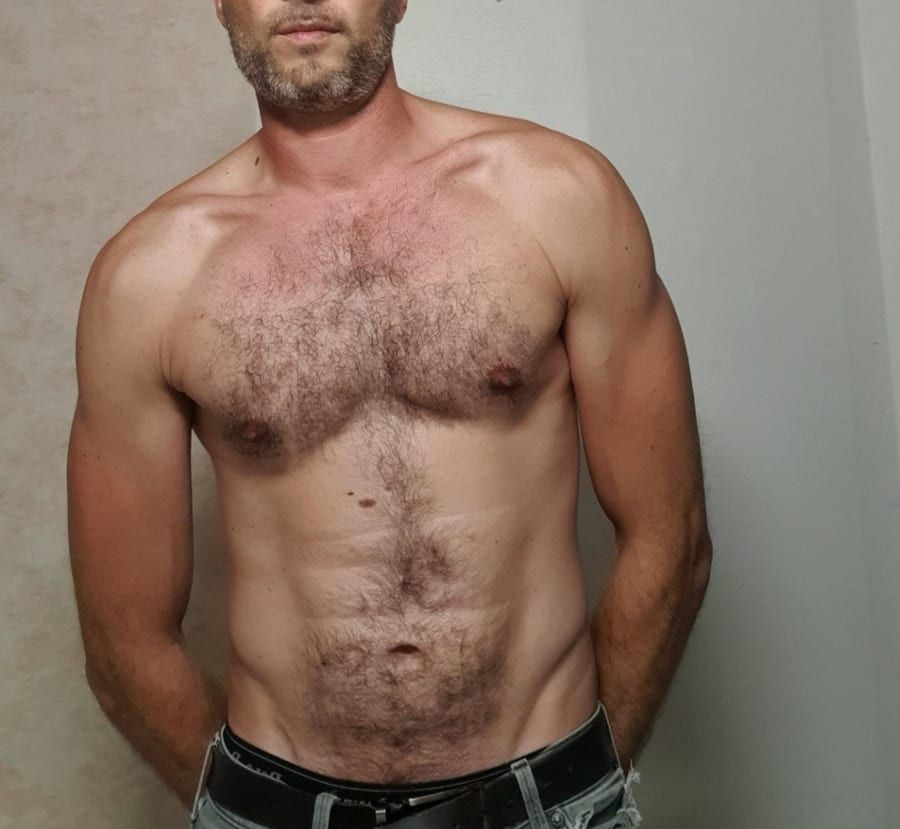 Profil de Abdelssamad, 34 ans, Gay trip à Tavanasa (Grisons)
