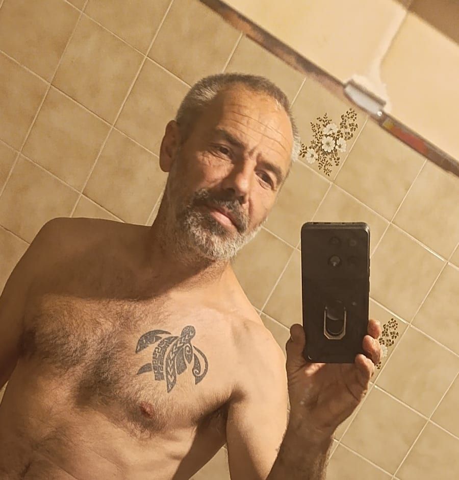 Profil de Niki, 29 ans, Gay trip à Gstaad (Berne)