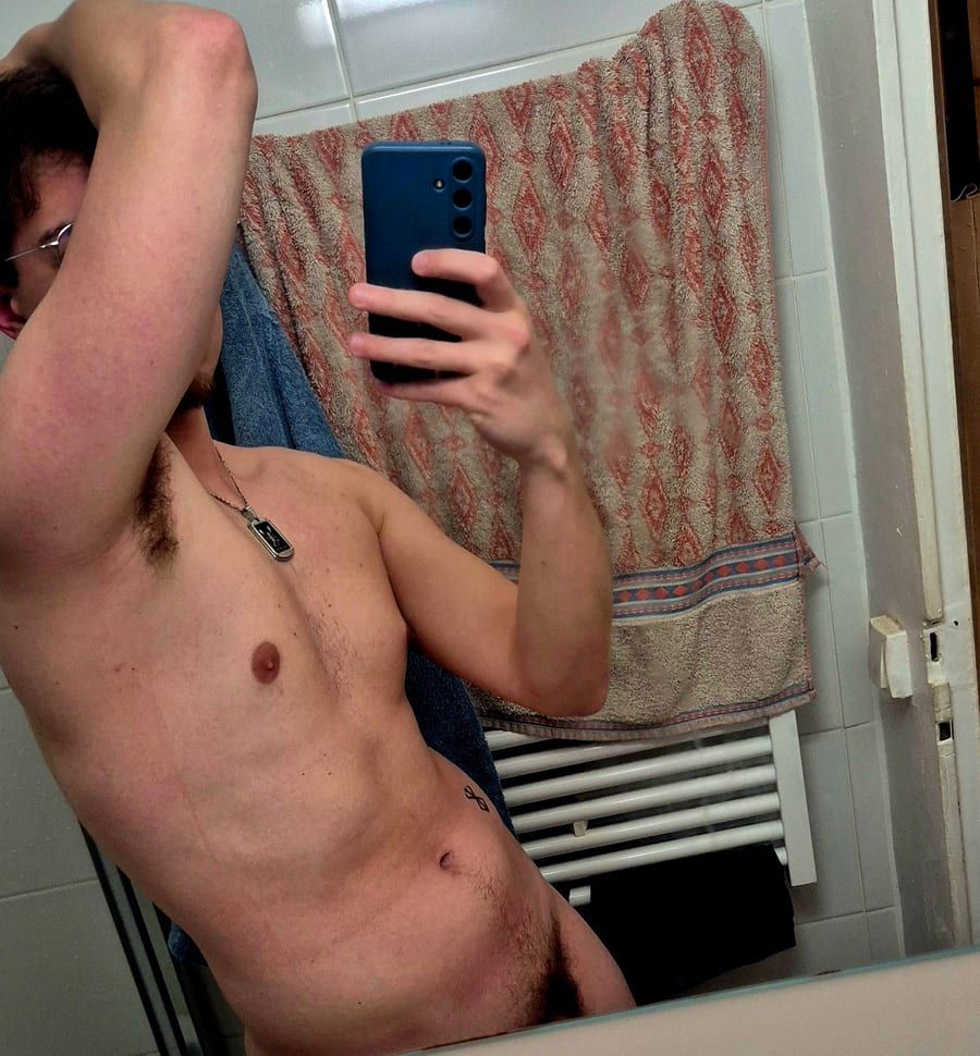 Profil de Emanuele, 33 ans, Gay trip à Chemin (Valais)