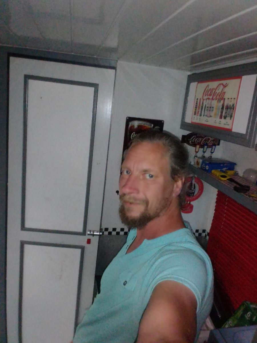 Profil de Mikhail, 29 ans, Gay trip à Faulensee (Berne)