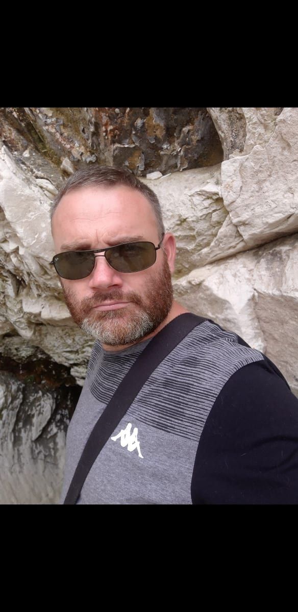 Profil de Shiloh, 39 ans, Gay trip à Blonay (Vaud)