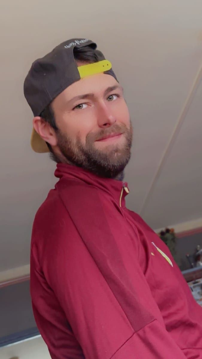 Profil de Marouane, 25 ans, Gay trip à Martina (Grisons)