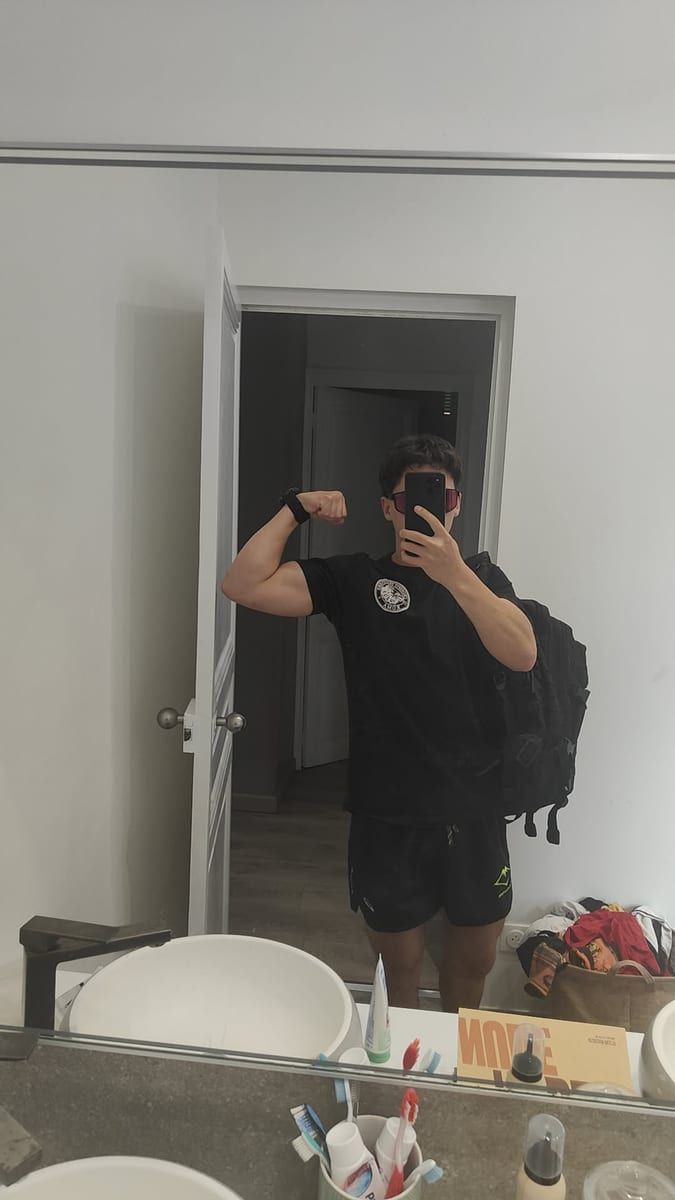 Profil de Van, 39 ans, Gay trip à Viège (Valais)