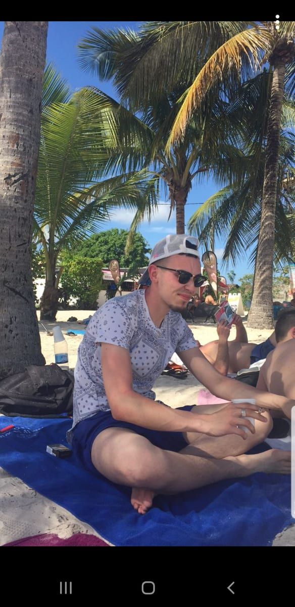 Profil de Paol, 34 ans, Gay trip à Chapella (Grisons)