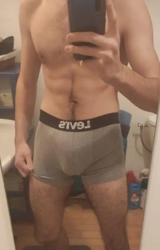 Profil de Marc-ange, 29 ans, Gay trip à Bôle (Neuchâtel)