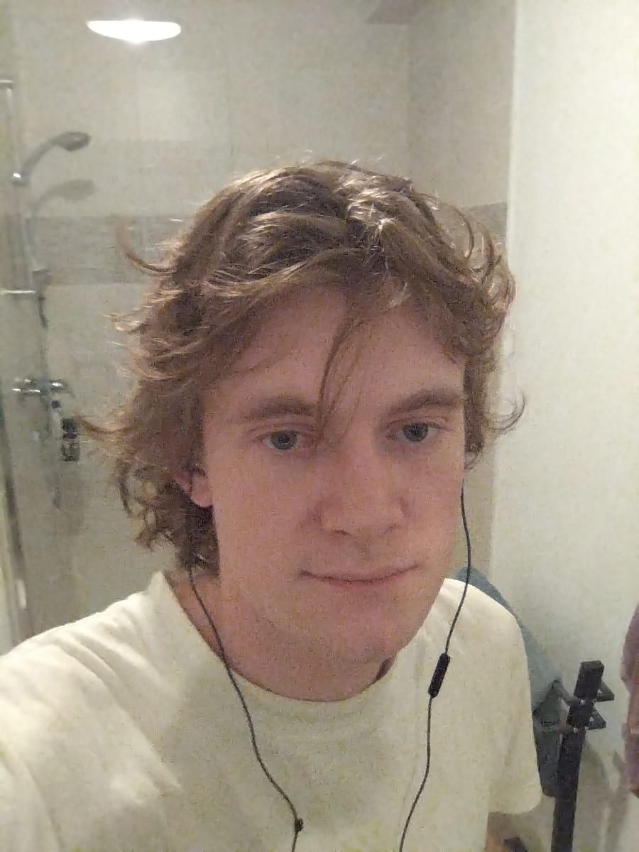 Profil de Boukary, 23 ans, Gay trip à Bolligen (Berne)