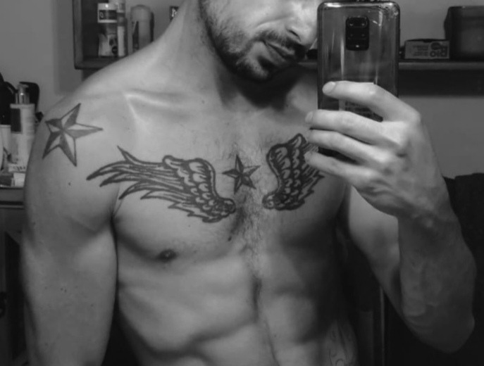 Radwan - Gay trip à Athenaz (Avusy) Profil de Radwan, 27 ans, Gay trip à Athenaz (Avusy) (Genève)