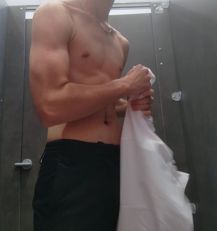 Profil de Marjan, 28 ans, Gay trip à Le Prese (Grisons)