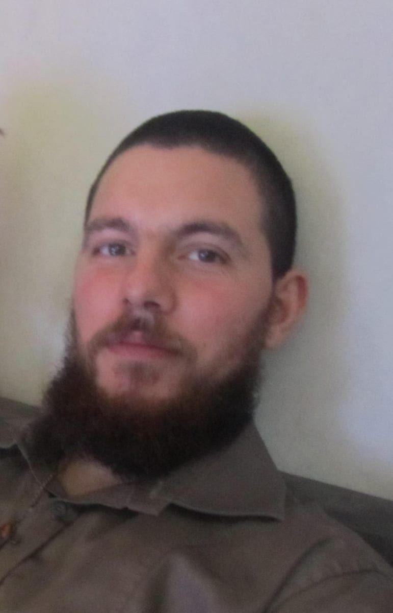Profil de Tiavina, 27 ans, Gay trip à Li Curt (Grisons)