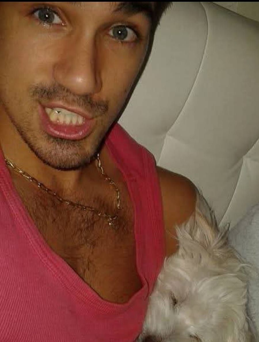 Profil de Jacques-michel, 25 ans, Gay trip à Echichens (Vaud)