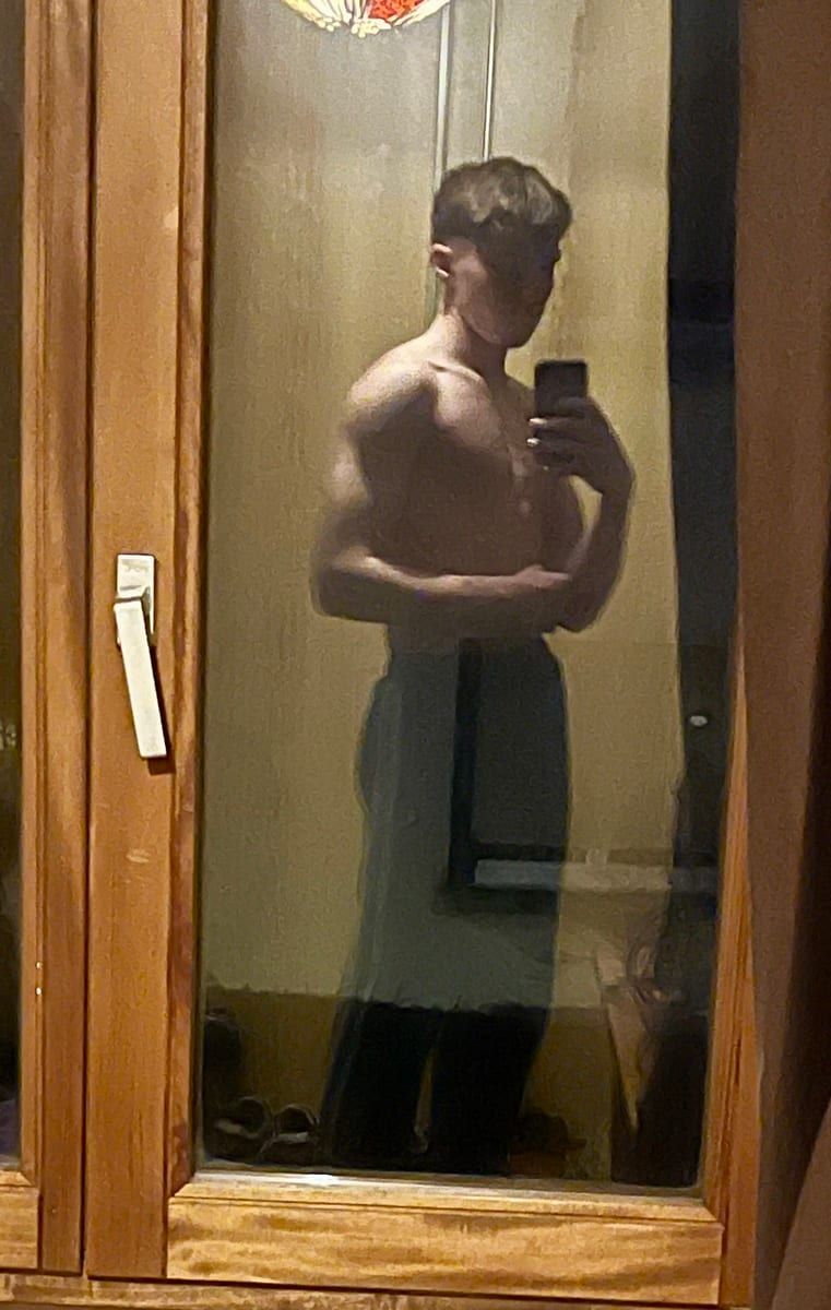 Profil de Marc-eric, 26 ans, Gay trip à Evolène (Valais)
