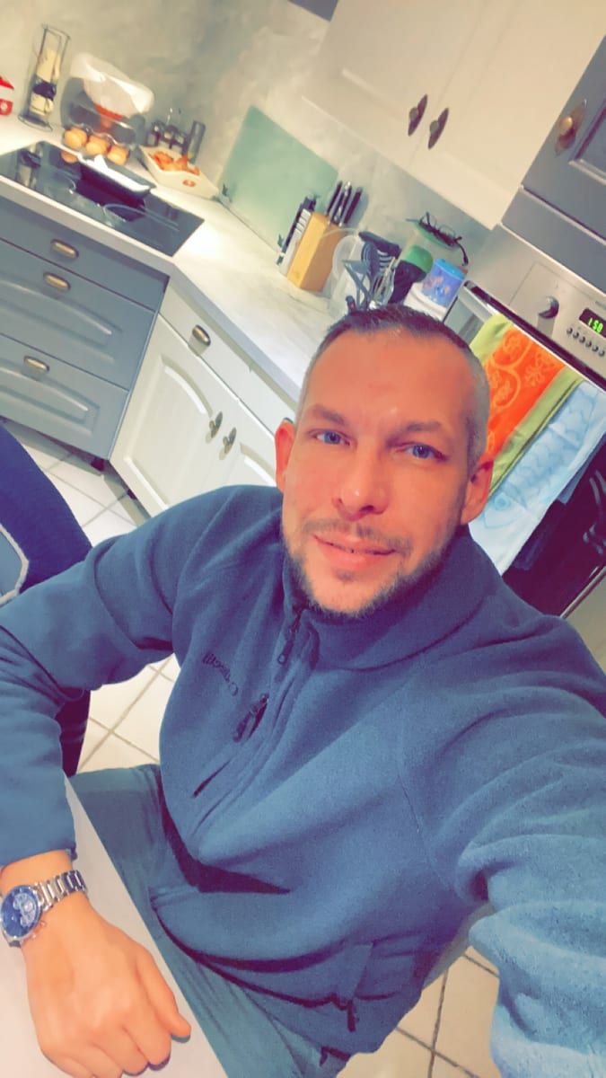 Profil de Jude, 42 ans, Gay trip à Buchillon (Vaud)