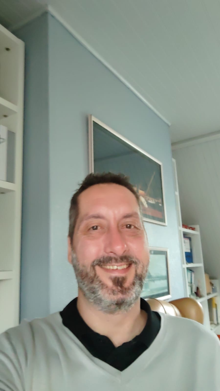 Profil de Adil, 33 ans, Gay trip à Jenins (Grisons)
